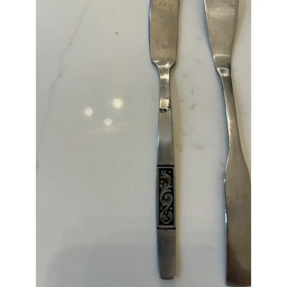 Vtg Lot Of 4 Butter Knives Assorted‎ Patterns Stainless Steel Amafa Hull Rogers